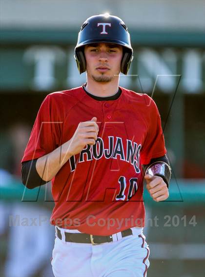 Thumbnail 3 in Lamar vs Trinity (HEB Mid-Cities Classic) photogallery.