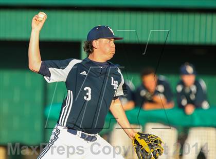Thumbnail 3 in Lamar vs Trinity (HEB Mid-Cities Classic) photogallery.