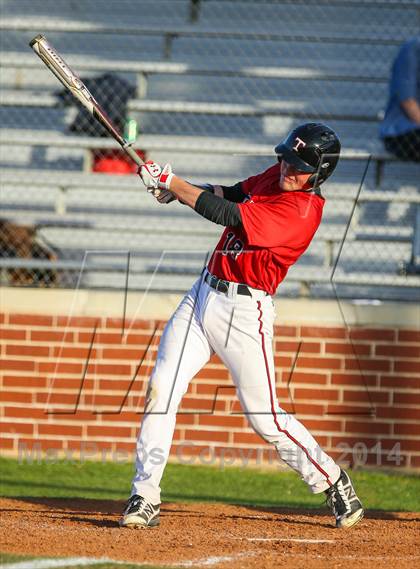 Thumbnail 3 in Lamar vs Trinity (HEB Mid-Cities Classic) photogallery.