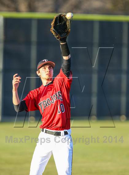 Thumbnail 2 in Lamar vs Trinity (HEB Mid-Cities Classic) photogallery.