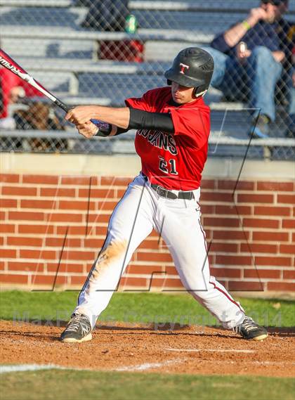 Thumbnail 3 in Lamar vs Trinity (HEB Mid-Cities Classic) photogallery.