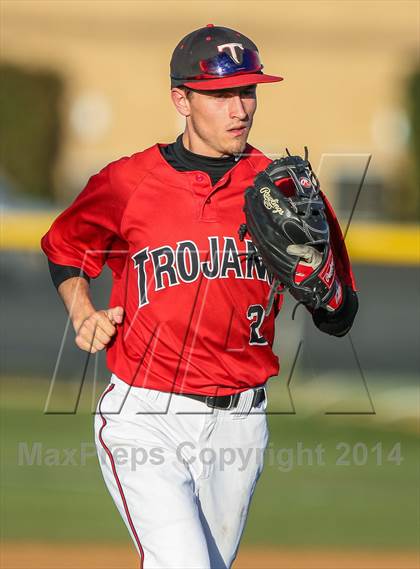 Thumbnail 3 in Lamar vs Trinity (HEB Mid-Cities Classic) photogallery.