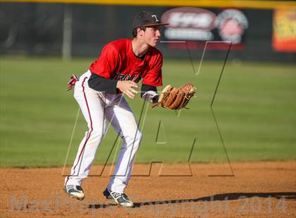 Thumbnail 2 in Lamar vs Trinity (HEB Mid-Cities Classic) photogallery.