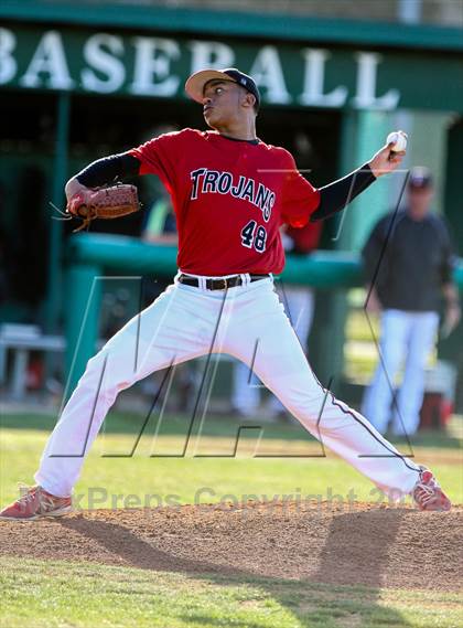Thumbnail 1 in Lamar vs Trinity (HEB Mid-Cities Classic) photogallery.