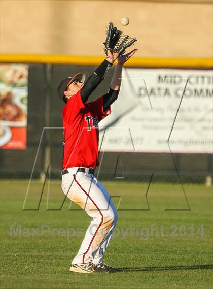 Thumbnail 3 in Lamar vs Trinity (HEB Mid-Cities Classic) photogallery.