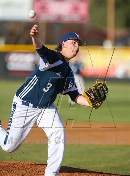 Thumbnail 3 in Lamar vs Trinity (HEB Mid-Cities Classic) photogallery.