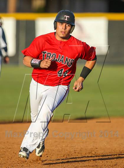 Thumbnail 2 in Lamar vs Trinity (HEB Mid-Cities Classic) photogallery.