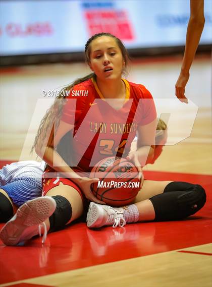 Thumbnail 2 in Espanola Valley @ Bloomfield (NMAA 5A Quarterfinal) photogallery.