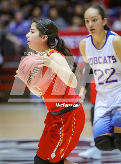 Thumbnail 3 in Espanola Valley @ Bloomfield (NMAA 5A Quarterfinal) photogallery.