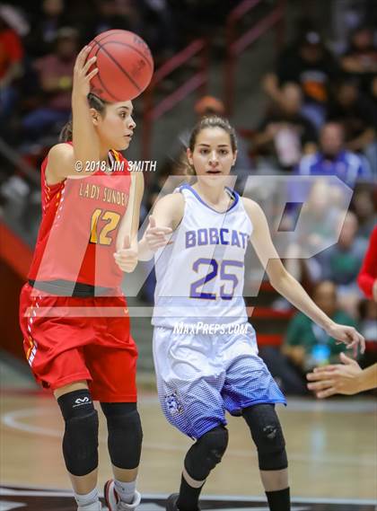 Thumbnail 3 in Espanola Valley @ Bloomfield (NMAA 5A Quarterfinal) photogallery.