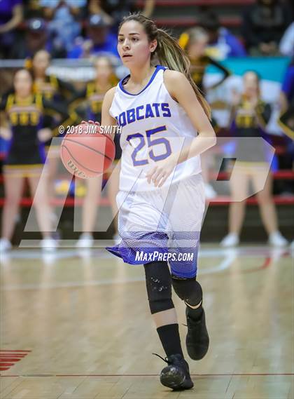 Thumbnail 2 in Espanola Valley @ Bloomfield (NMAA 5A Quarterfinal) photogallery.