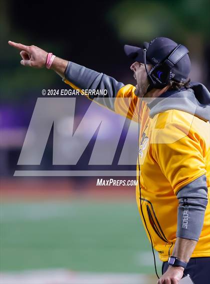 Thumbnail 2 in El Capitan vs Carmel (CIF Div 5-AA Final) photogallery.