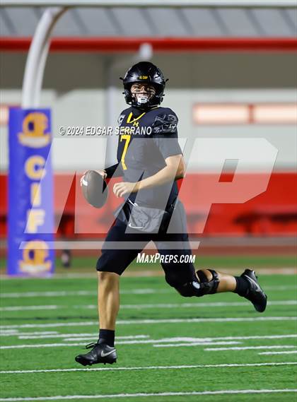 Thumbnail 1 in El Capitan vs Carmel (CIF Div 5-AA Final) photogallery.