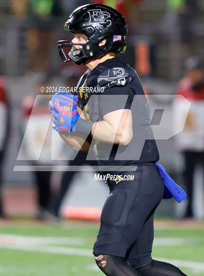 Thumbnail 2 in El Capitan vs Carmel (CIF Div 5-AA Final) photogallery.