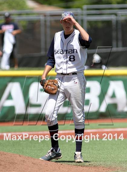 Thumbnail 2 in Seaman vs Heights (KSHSAA 5A Playoff) photogallery.