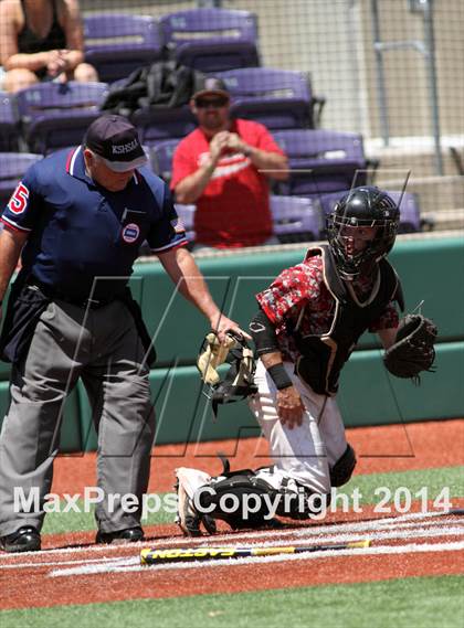 Thumbnail 2 in Seaman vs Heights (KSHSAA 5A Playoff) photogallery.