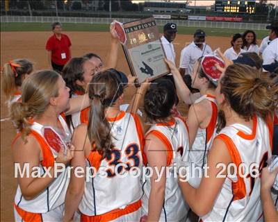 Thumbnail 2 in Chaminade vs. Warren (D4 Section Final) photogallery.
