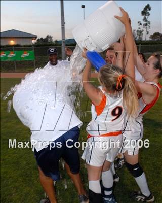 Thumbnail 3 in Chaminade vs. Warren (D4 Section Final) photogallery.