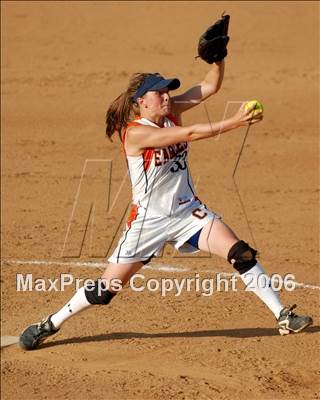 Thumbnail 1 in Chaminade vs. Warren (D4 Section Final) photogallery.