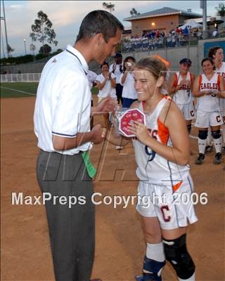 Thumbnail 2 in Chaminade vs. Warren (D4 Section Final) photogallery.
