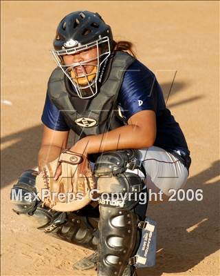 Thumbnail 2 in Chaminade vs. Warren (D4 Section Final) photogallery.