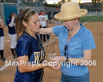 Thumbnail 2 in Chaminade vs. Warren (D4 Section Final) photogallery.