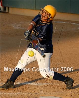 Thumbnail 3 in Chaminade vs. Warren (D4 Section Final) photogallery.