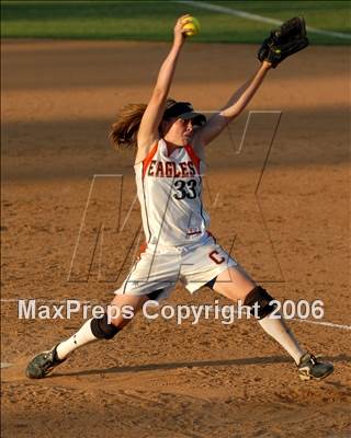 Thumbnail 1 in Chaminade vs. Warren (D4 Section Final) photogallery.