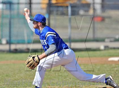 Thumbnail 3 in Ponder vs. Wolfe City (Bells Tournament) photogallery.