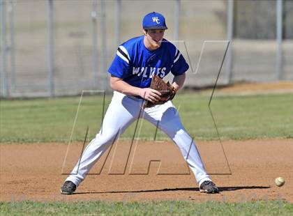 Thumbnail 2 in Ponder vs. Wolfe City (Bells Tournament) photogallery.
