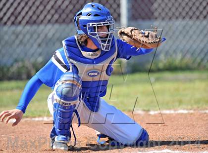 Thumbnail 2 in Ponder vs. Wolfe City (Bells Tournament) photogallery.
