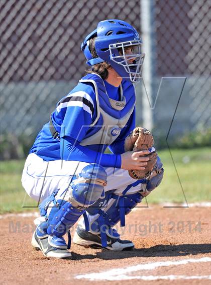 Thumbnail 1 in Ponder vs. Wolfe City (Bells Tournament) photogallery.