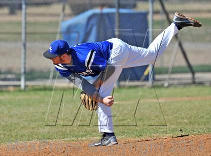 Thumbnail 3 in Ponder vs. Wolfe City (Bells Tournament) photogallery.