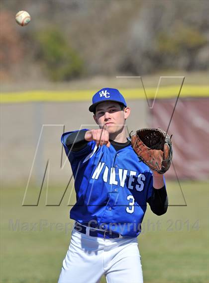 Thumbnail 2 in Ponder vs. Wolfe City (Bells Tournament) photogallery.