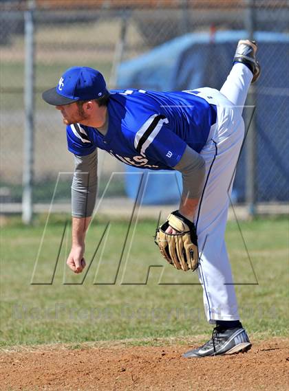 Thumbnail 1 in Ponder vs. Wolfe City (Bells Tournament) photogallery.
