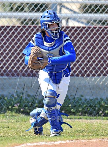 Thumbnail 2 in Ponder vs. Wolfe City (Bells Tournament) photogallery.