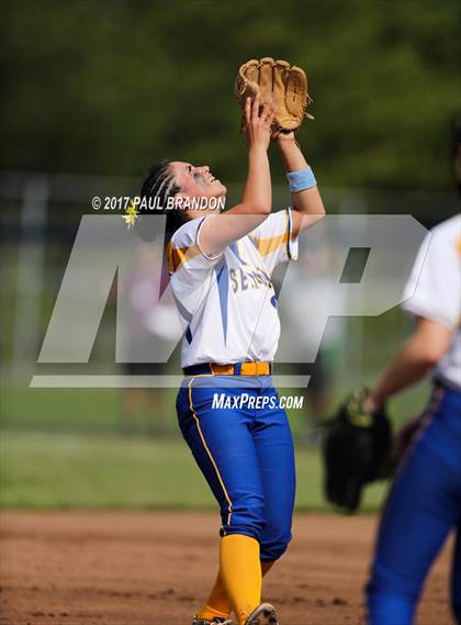 Thumbnail 3 in North Branford vs. Seymour (CIAC Class M Final) photogallery.