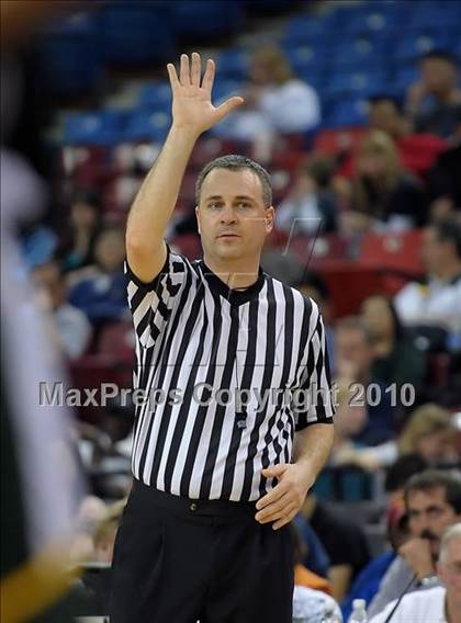 Thumbnail 2 in Kennedy vs. Oak Ridge (CIF SJS D1 Final) photogallery.