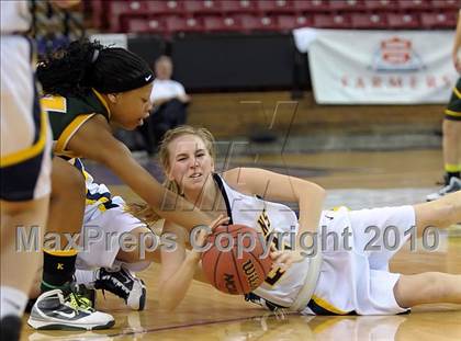 Thumbnail 3 in Kennedy vs. Oak Ridge (CIF SJS D1 Final) photogallery.