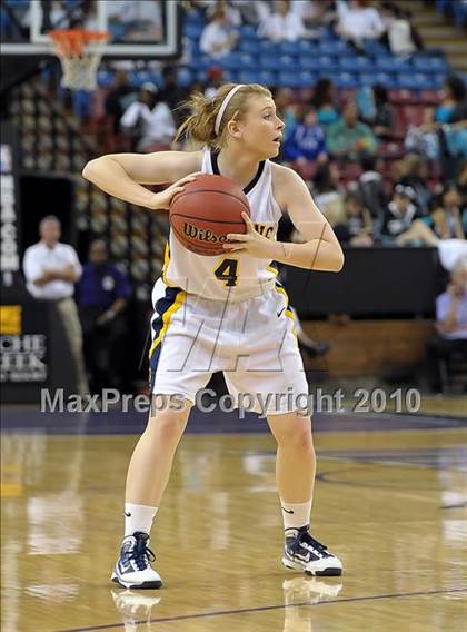 Thumbnail 3 in Kennedy vs. Oak Ridge (CIF SJS D1 Final) photogallery.