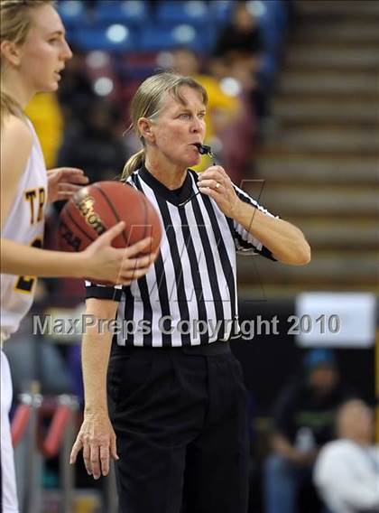 Thumbnail 2 in Kennedy vs. Oak Ridge (CIF SJS D1 Final) photogallery.