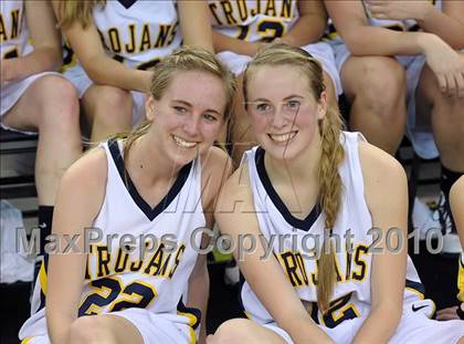 Thumbnail 3 in Kennedy vs. Oak Ridge (CIF SJS D1 Final) photogallery.