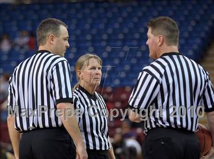 Thumbnail 3 in Kennedy vs. Oak Ridge (CIF SJS D1 Final) photogallery.