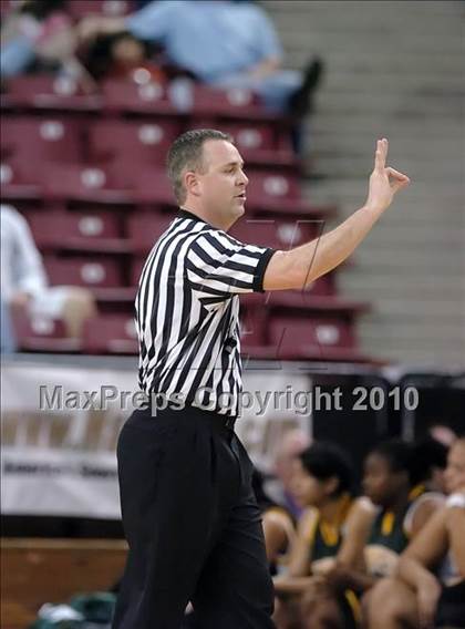 Thumbnail 3 in Kennedy vs. Oak Ridge (CIF SJS D1 Final) photogallery.