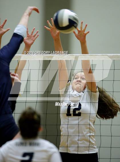 Thumbnail 3 in Coronado vs Flower Mound photogallery.