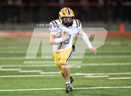 Thumbnail 2 in Avon @ Wadsworth (OHSAA Division 2 Regional) photogallery.