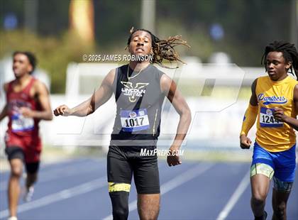 Thumbnail 1 in Bob Hayes Invitational (400m) photogallery.