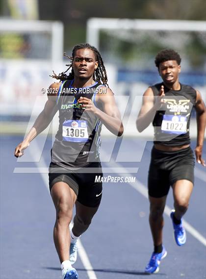 Thumbnail 2 in Bob Hayes Invitational (400m) photogallery.