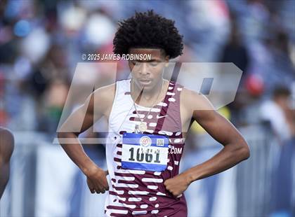 Thumbnail 2 in Bob Hayes Invitational (400m) photogallery.