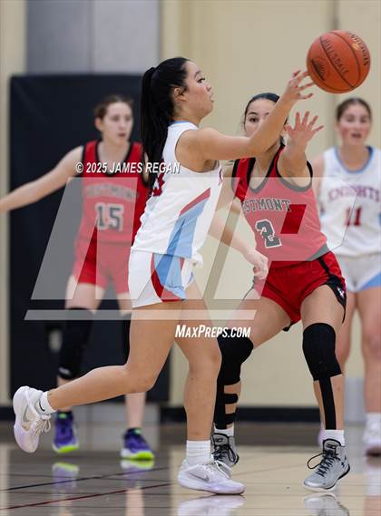 Thumbnail 2 in Hillsdale vs. Westmont (CIF CCS D2 Girls Basketball Quarterfinal) photogallery.